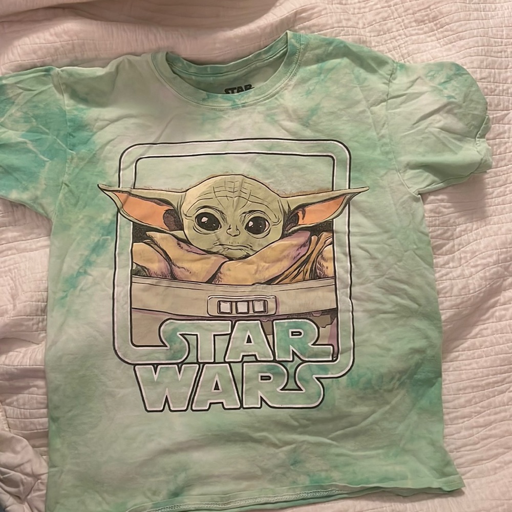 Star Wars Baby Yoda t-shirt sz Youth M